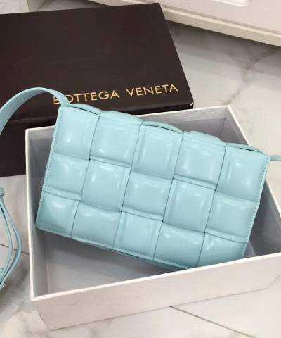 Сумка Bottega Veneta Padded Cassette Bag Turquoise